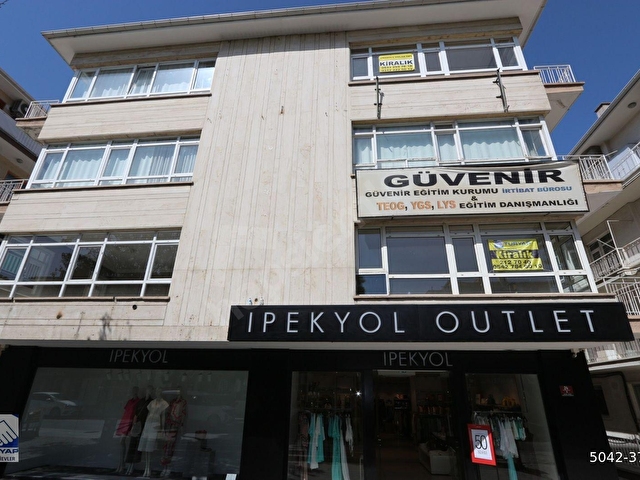 BAHÇELİDE 7.CADDE ÜZERİ OTOPARKLI 1.KAT ÖN 120M2 3+1 - Görsel 24
