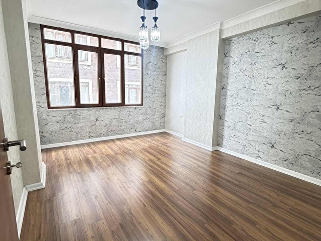 Sırrın Karşıyakada kiralık 4+1 genis daire - Görsel 12