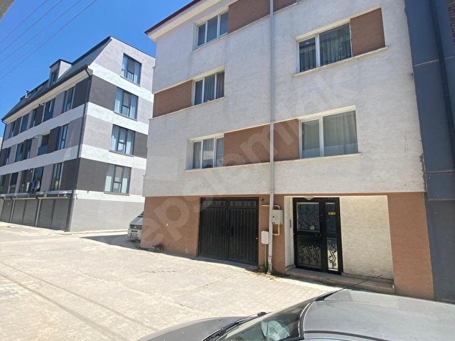 ESENTEPEDE KİRALIK, EŞYALI, GENİŞ VE KULLANIŞLI 1+1 DAİRE