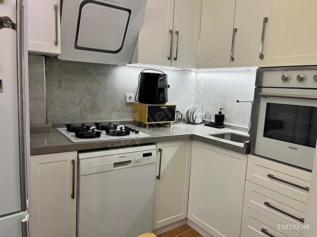 ESATPAŞA - FİDANLI SOKAK -GİRİŞ DAİRE -ALTINDA DAİRE VAR - (2+1) - Görsel 9