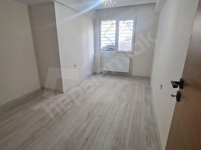 İZMİR KARABAĞLAR METİN OKTAY MAHALLESİNDE SATILIK 3+1 DAİRE - Görsel 2