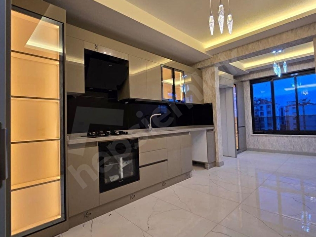 YÜKSEL ŞAHİNDEN YAZIR JAPON PARKI TRAMVAY YANI LÜKS 2,5+1 DAİRE
