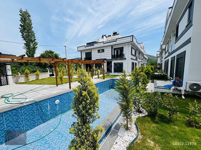 Dalaman Karaçalıda Havuzlu Sitede Akıllı Ev Sistemli 3+1 Triplex