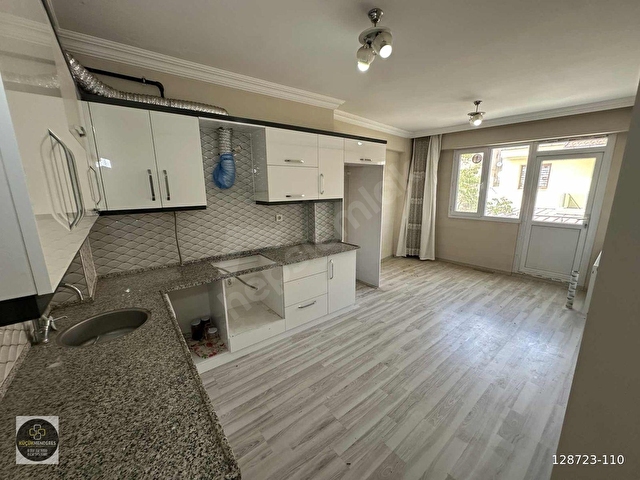 Küçük Menderesten Ödemiş Umurbey Mh Doğalgazlı Kiralık Daire - Görsel 4