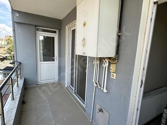 Küçük Menderesten Ödemiş Umurbey Mh Doğalgazlı Kiralık Daire - Görsel 3