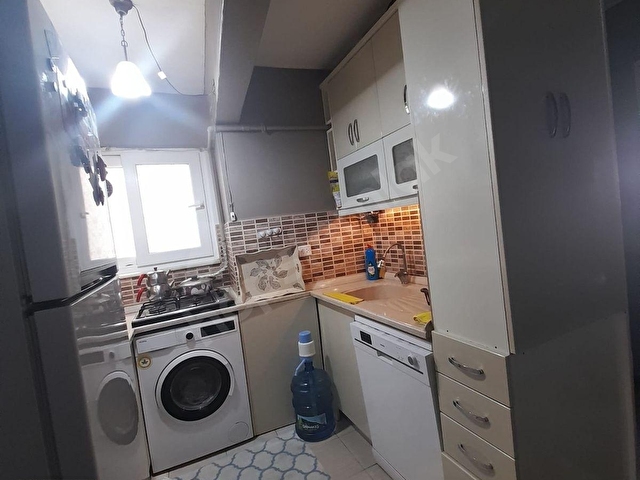 Şişli Feriköy Batı Cd. 2+1 İçi yenilenmiş İskanlı temiz boyalı Satılık daire ( DOLU ) - Görsel 17