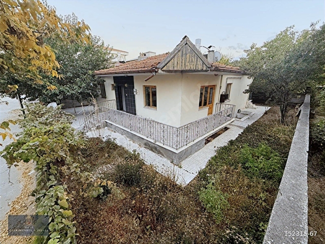 MONADAN ÇARŞI İÇİ - GENİŞ 425M² ARSA ÜZERİ SATILIK MÜSTAKİL EV!