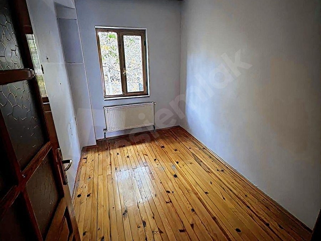 MONADAN ÇARŞI İÇİ - GENİŞ 425M² ARSA ÜZERİ SATILIK MÜSTAKİL EV! - Görsel 11