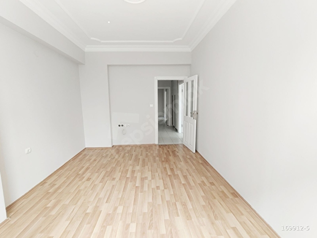 Gültepede Müstakil Konforlu 4 Cepheli 3+1 Daire, Otoparklı - Görsel 9