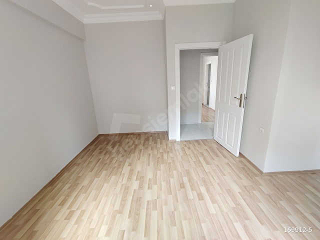 Gültepede Müstakil Konforlu 4 Cepheli 3+1 Daire, Otoparklı - Görsel 26