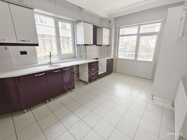 Gültepede Müstakil Konforlu 4 Cepheli 3+1 Daire, Otoparklı - Görsel 15