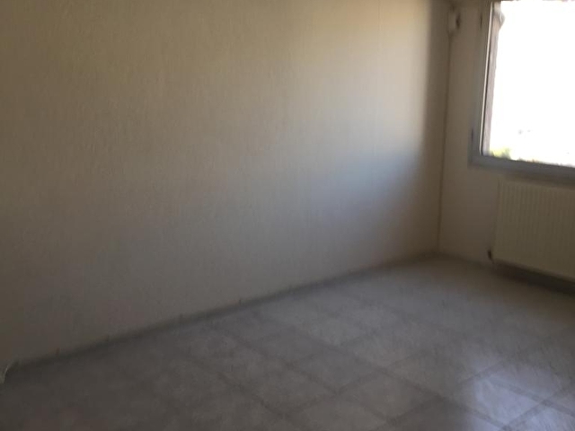 Izmir Bayrakli Da Guvenlikli Site Icerisinde 2 1 Kiralik Daire 39049 800 Hurriyet Emlak