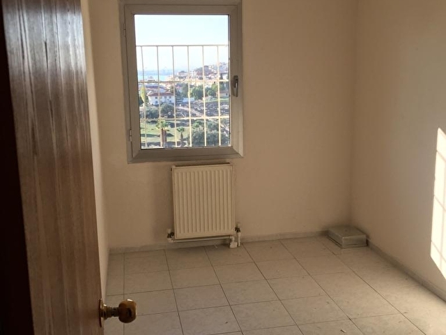 Izmir Bayrakli Da Guvenlikli Site Icerisinde 2 1 Kiralik Daire 39049 800 Hurriyet Emlak
