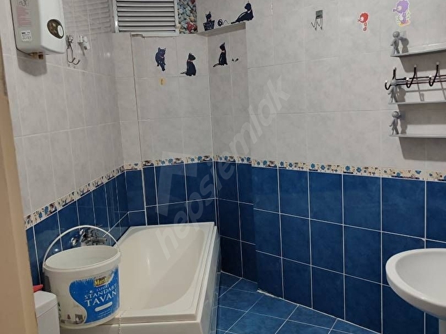 Merkezi Konumda Kiralık Geniş Daire - Görsel 20