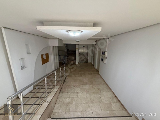 SEVİNÇERDEN BAHÇELİEVLERDE ARA KAT ASANSÖRLÜ 1+1 KİRALIK DAİRE - Görsel 2