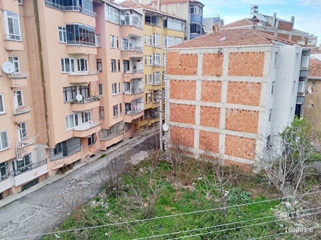 Özgür Emlaktan Emirefendi Mah Satılık Daire - Görsel 8