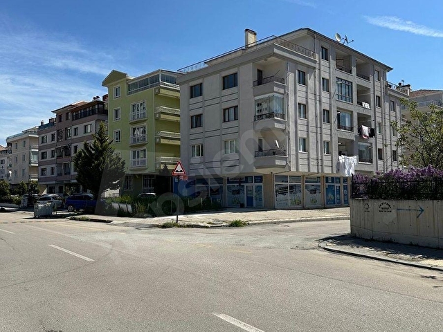 Eryamanda Kat Mülkiyetli 110m2 + 100m2 Bağımsız Depolu Dükkan - Görsel 4