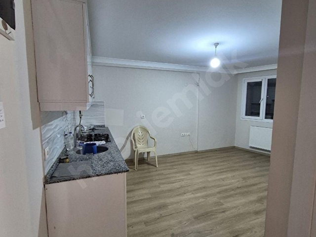 TURABİYE MAHALLESİNDE ESHOT SON DURAĞINA YAKIN 1+1 KİRALIK DAİRE - Görsel 5