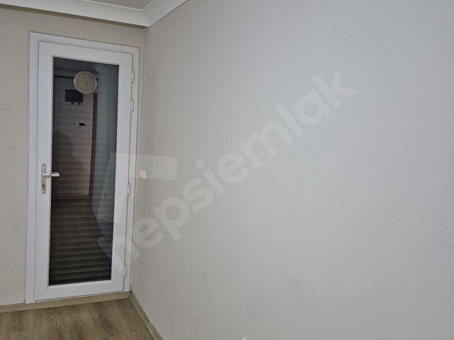TURABİYE MAHALLESİNDE ESHOT SON DURAĞINA YAKIN 1+1 KİRALIK DAİRE - Görsel 13