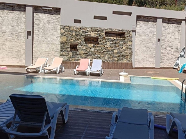 HAVUZLU, ASANSÖRLÜ, DENİZ MANZARALI, EŞYALI DAİRE