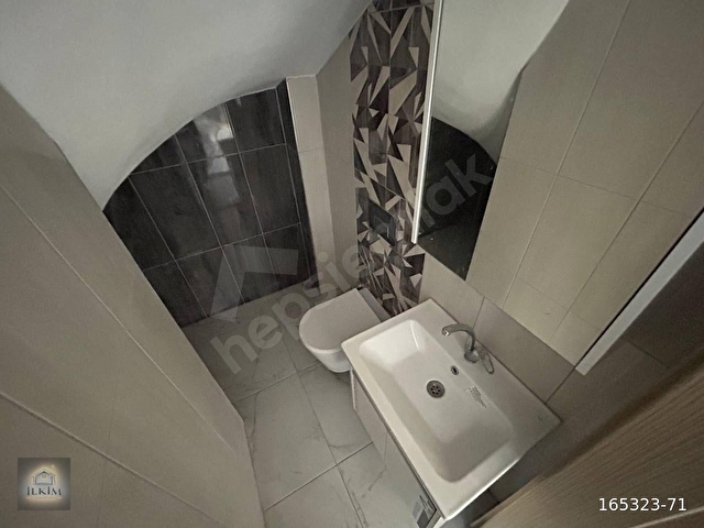 BURHANİYE ÖĞRETMENLERDE KONFORLU MÜSTAKİL 4+1 SATILIK TRİPLEKS - Görsel 12