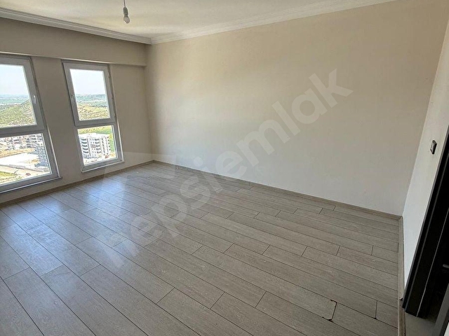 EGE EMLAKTAN YENİ MAHALLE DE 3+1 KİRALIK DAİRE - Görsel 22