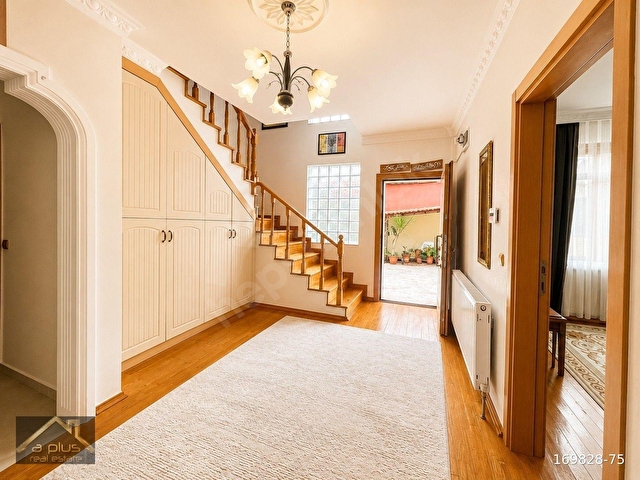 BEYKOZ ÇENGELDEREDE 371 M² ARSA İÇERİSİNDE 5+1 MÜSTAKİL VİLLA - Görsel 8