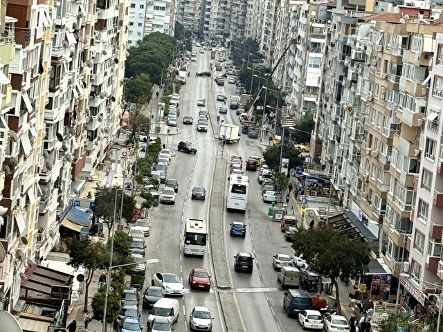 ÜÇKUYULAR CADDE ÜSTÜ MERKEZİ YERDE 2+1 MANZARALI - Görsel 12