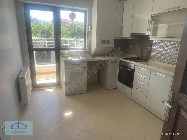 ELİTEDEN SİTEDE GENİŞ VE BOĞAZ MANZARALI DAİRE - Görsel 15
