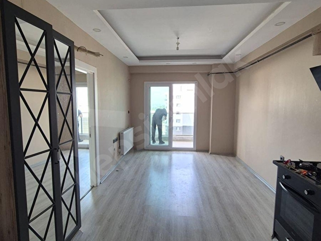 ÇARKIPAREDE 1+1 STADYUM VE ORMAN MANZARALI BALKONLU KİRALIK - Görsel 12