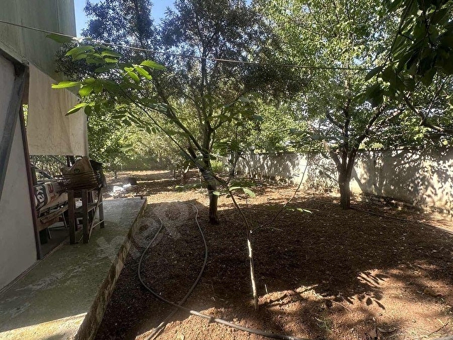 Müstakil iki katlı prefabrik ev Arsa ve bahçesi - Görsel 27