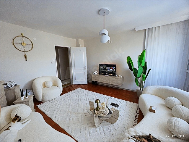 BORNOVA EVKA 4 SATILIK MANZARALI KAROT RAPORLU DAİRE - Görsel 6