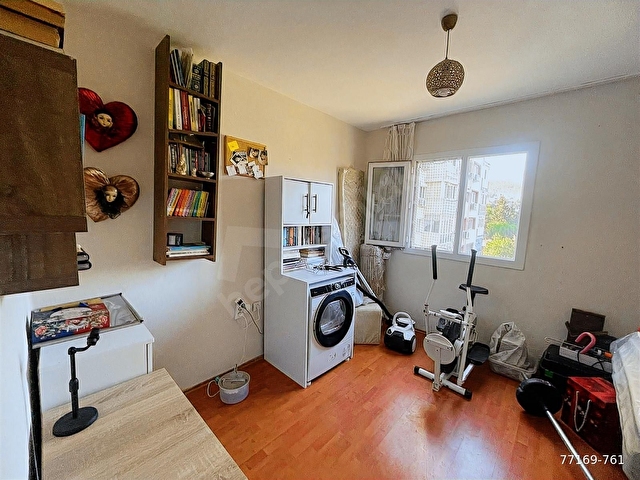 BORNOVA EVKA 4 SATILIK MANZARALI KAROT RAPORLU DAİRE - Görsel 12