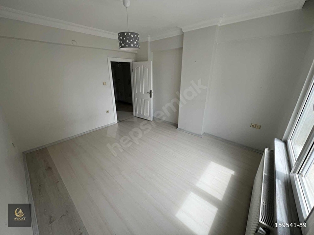 AYKATTAN MERKEZİ KONUM METRONUN DİBİ DENİZ MANZARALI 3+1 DAİRE - Görsel 13