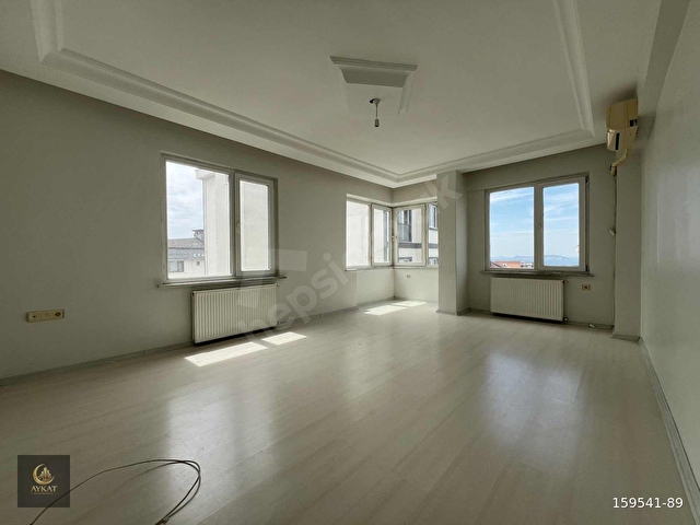 AYKATTAN MERKEZİ KONUM METRONUN DİBİ DENİZ MANZARALI 3+1 DAİRE - Görsel 4