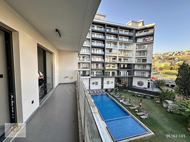 ÇİĞLİ BALATÇIK TRADEMARK STÜDYO 2 HAVUZ CEPHELİ SATILIK 1+1 - Görsel 3