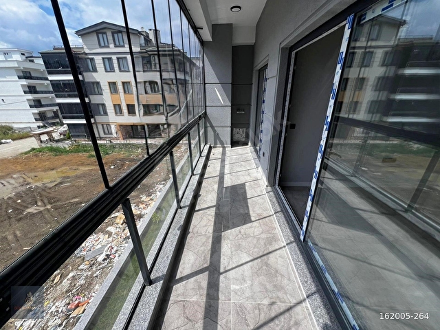 ▀GÜÇTEN AKÇAYDA YERDEN ISITMALI CAM BALKONLU ASANSÖRLÜ 1+1 DAİRE - Görsel 27