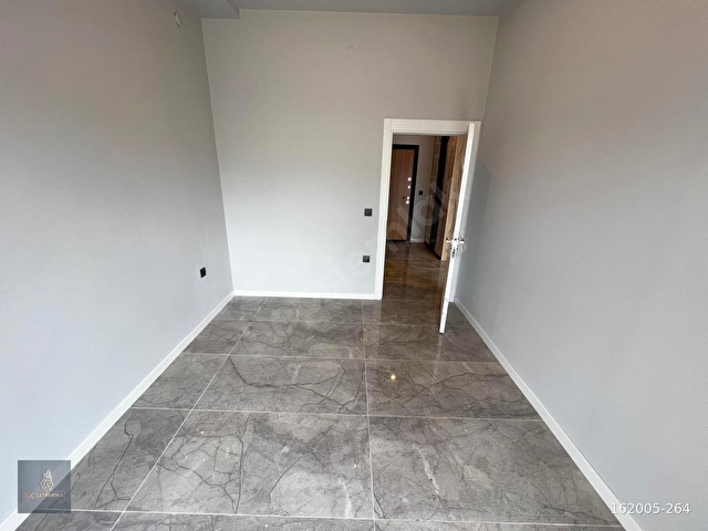 ▀GÜÇTEN AKÇAYDA YERDEN ISITMALI CAM BALKONLU ASANSÖRLÜ 1+1 DAİRE - Görsel 29
