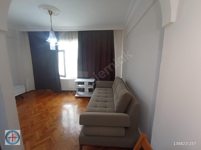 Kadıköy Moda Sivastopol Sok, Kombili, Kapalı Mutfak Masrafsız 52 m2 1+1 Ara Kat Satılık Daire - Görsel 2