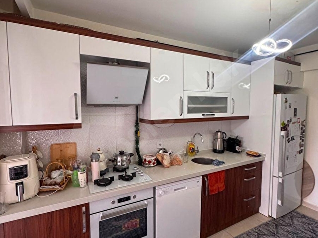 MİLLET MAHALLESİNDE GENİŞ VE FERAH 2+1 SATILIK DAİRE | 120 m² YAŞAM ALANI - Görsel 24