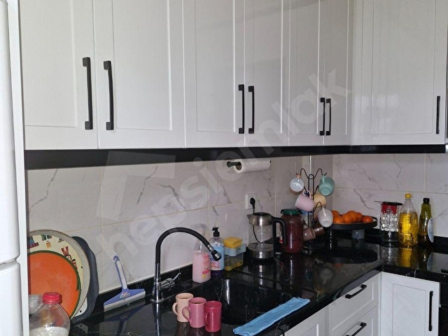 SATILIK DAİRE 3+1 CEVİZLİDERE CADDESİ YAKINI CADDEYE 2.BİNA YOKUŞU YOK ANKASTRE MUTFAKLI GİRİŞ GÜNEY
