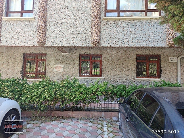 UĞURAYDAN BEKARADA 3+1 KOMBİLİ GİRİŞ KATTA 80M2 TEMİZ DAİRE