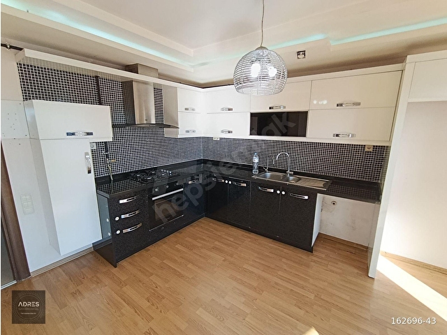 MERSİN YENİŞEHİR DE 4+1 HAVUZ, DOĞALGAZ, JENERATÖR GENİŞ DAİRE - Görsel 26