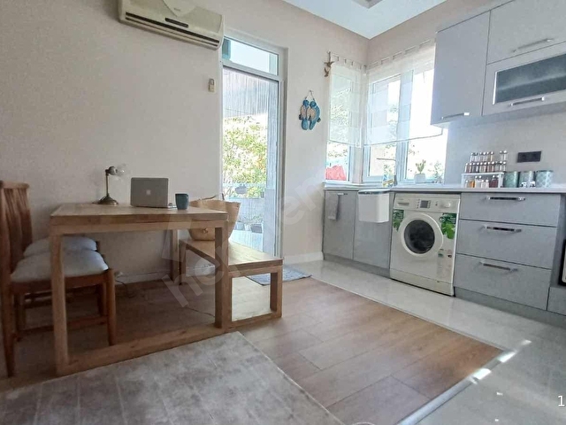 CUMHURİYET CADDESİNE YÜRÜME MESAFELİ MODERN EŞYALI 2+1