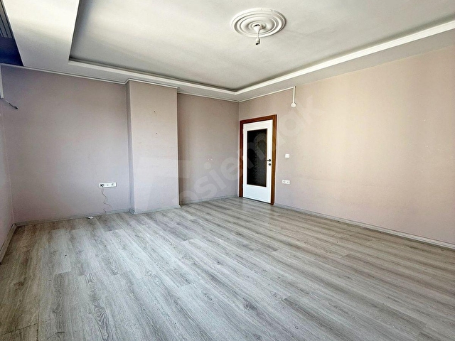 KAPALI OTOPARKLI 2+1 ÖNÜ FULL AÇIK FERAH SATILIK DAİRE - Görsel 4