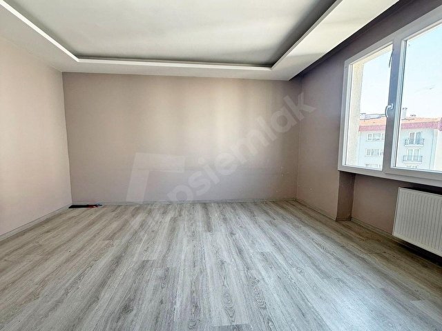 KAPALI OTOPARKLI 2+1 ÖNÜ FULL AÇIK FERAH SATILIK DAİRE - Görsel 3