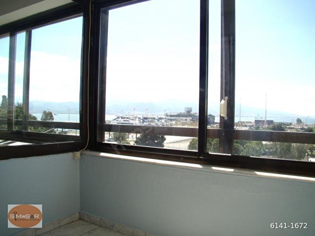 İzmir Karşıyaka Bostanlıda Deniz ve Park manzaralı KİRALIK Yalı Daire - Görsel 5