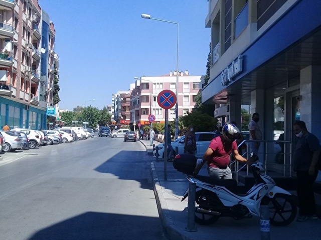 Izmir Buca Cevik Bir Meydaninda 3 1 150 M2 Genis Ferah Bir Daire 113856 130 Hurriyet Emlak
