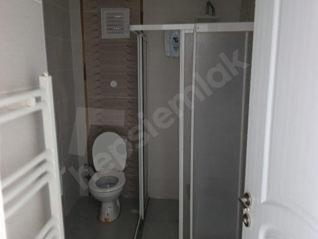 Hassa Girne Mahallesi hastane caddesi üzerinde kiralık 180 metrekare doğalgazlı 3+1 geniş daire - Görsel 20