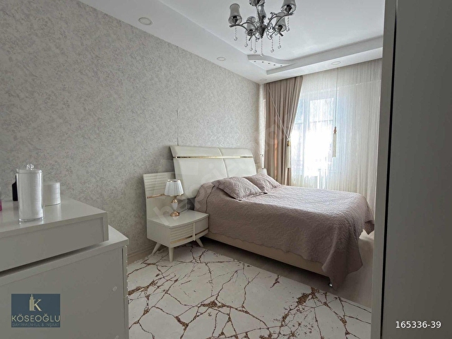 KARACAAHMETTE CADDE ÜZERİ 3+1 MERKEZİ KONUM SATILIK DAİRE - Görsel 12
